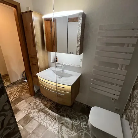 Lifestyle Mit Terrasse Und Garten Appartamento