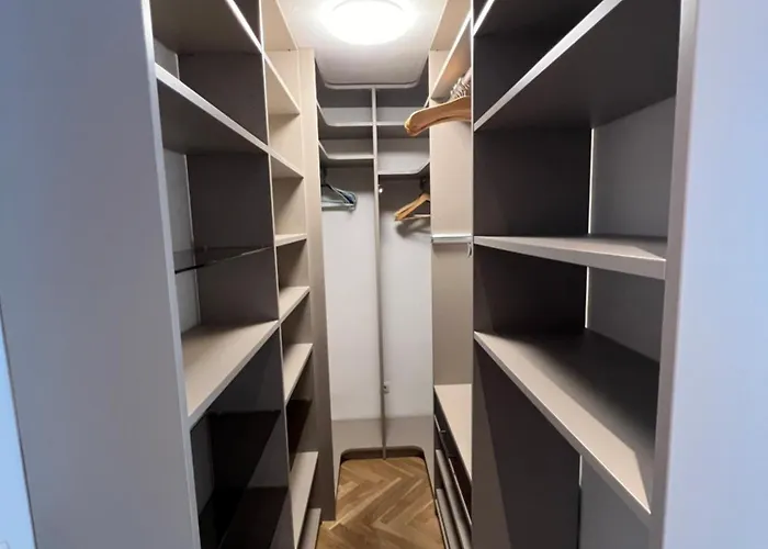 Апартаменти Lifestyle Mit Terrasse Und Garten Аугсбург